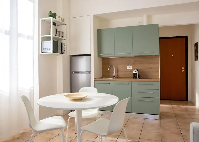 Apartmán Levante -walking Distance To Center- Free Onsite Parking Como