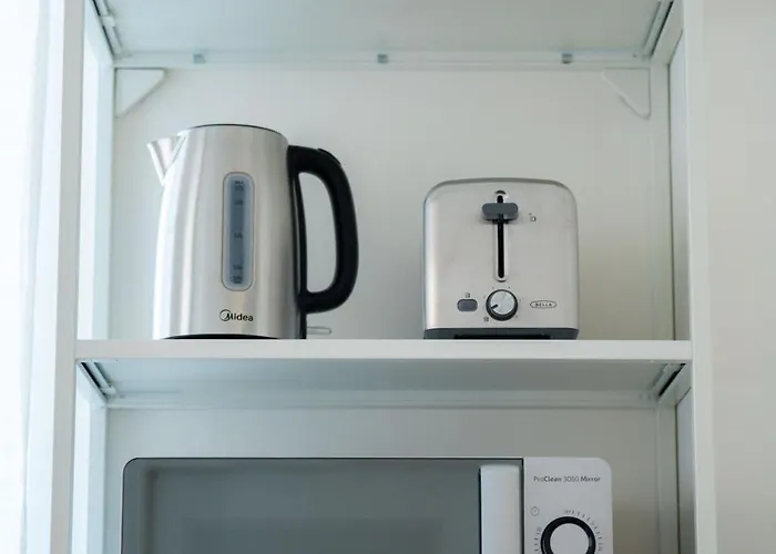 Levante -walking Distance To Center- Free Onsite Parking Apartmán