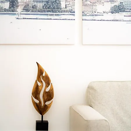 Levante -walking Distance To Center- Free Onsite Parking コモ